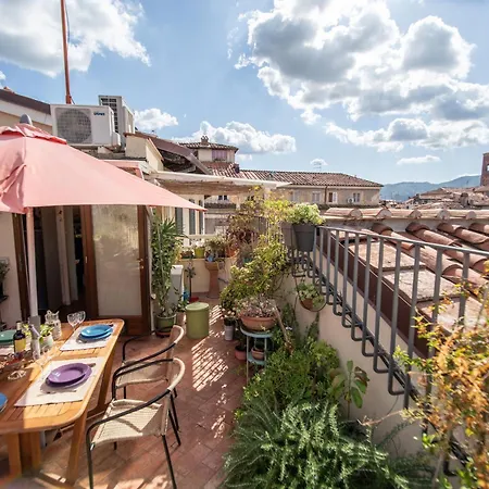 Residenza Al Pavone Luxury With Terrace Lucca